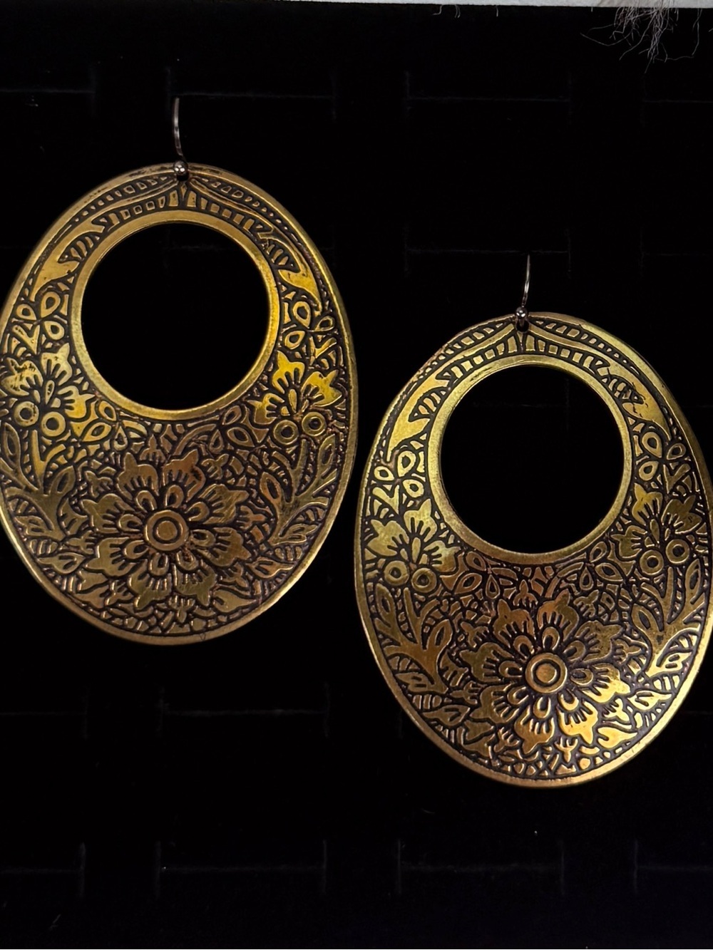 Vintage aged Bronze tone etched flower weighted bohemian chic pierced earrings